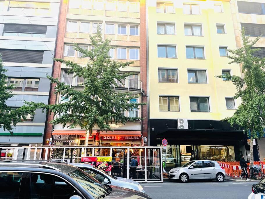 Zentrale Wohnung Direkt Am Hauptbahnhof - Bismarck Дюселдорф Екстериор снимка