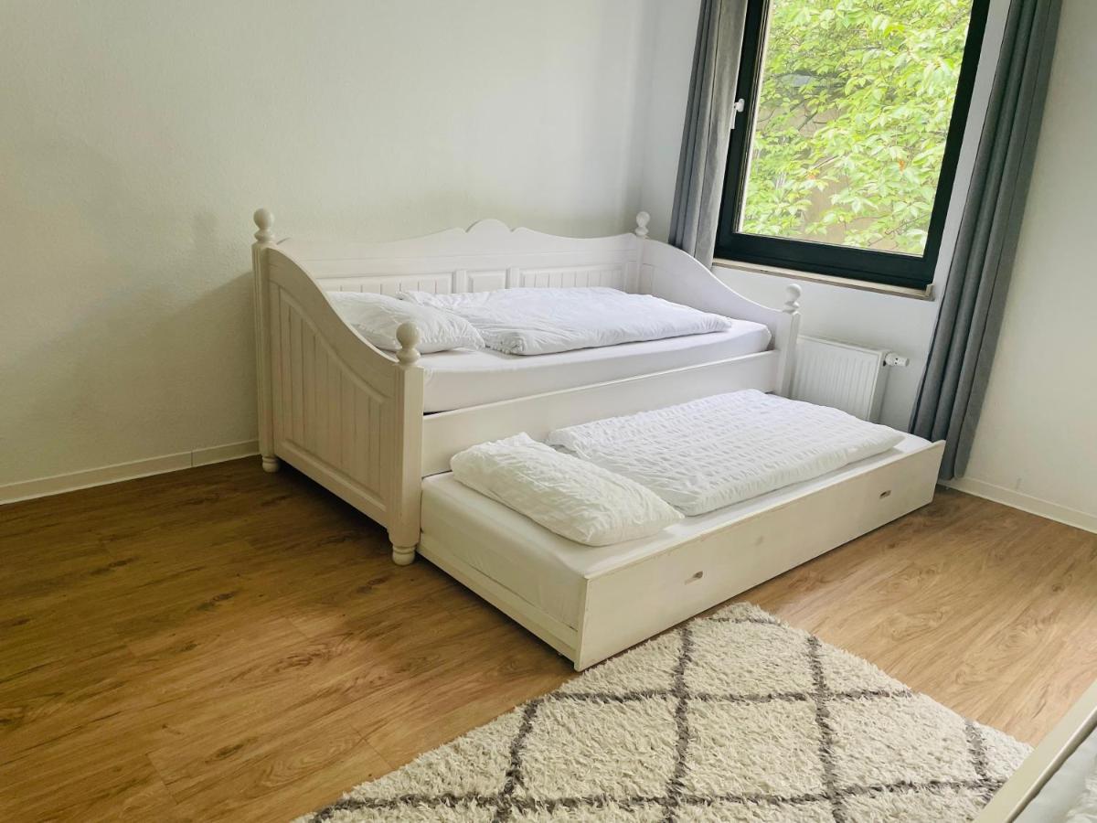 Zentrale Wohnung Direkt Am Hauptbahnhof - Bismarck Дюселдорф Екстериор снимка