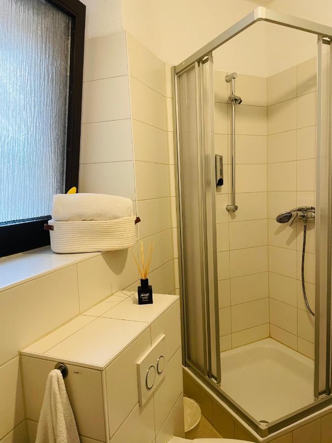 Zentrale Wohnung Direkt Am Hauptbahnhof - Bismarck Дюселдорф Екстериор снимка