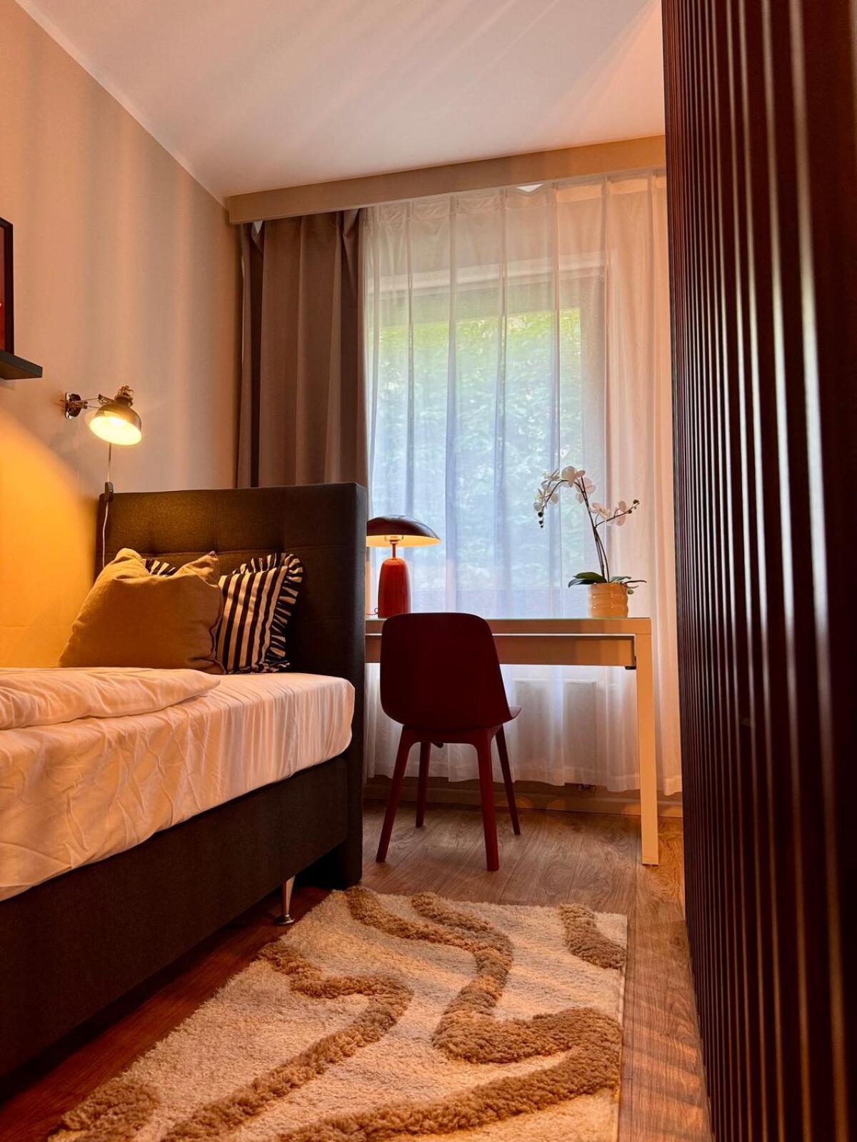 Zentrale Wohnung Direkt Am Hauptbahnhof - Bismarck Дюселдорф Екстериор снимка